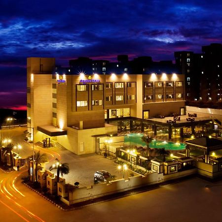 Golden Tulip Bhiwadi Hotel Eksteriør billede