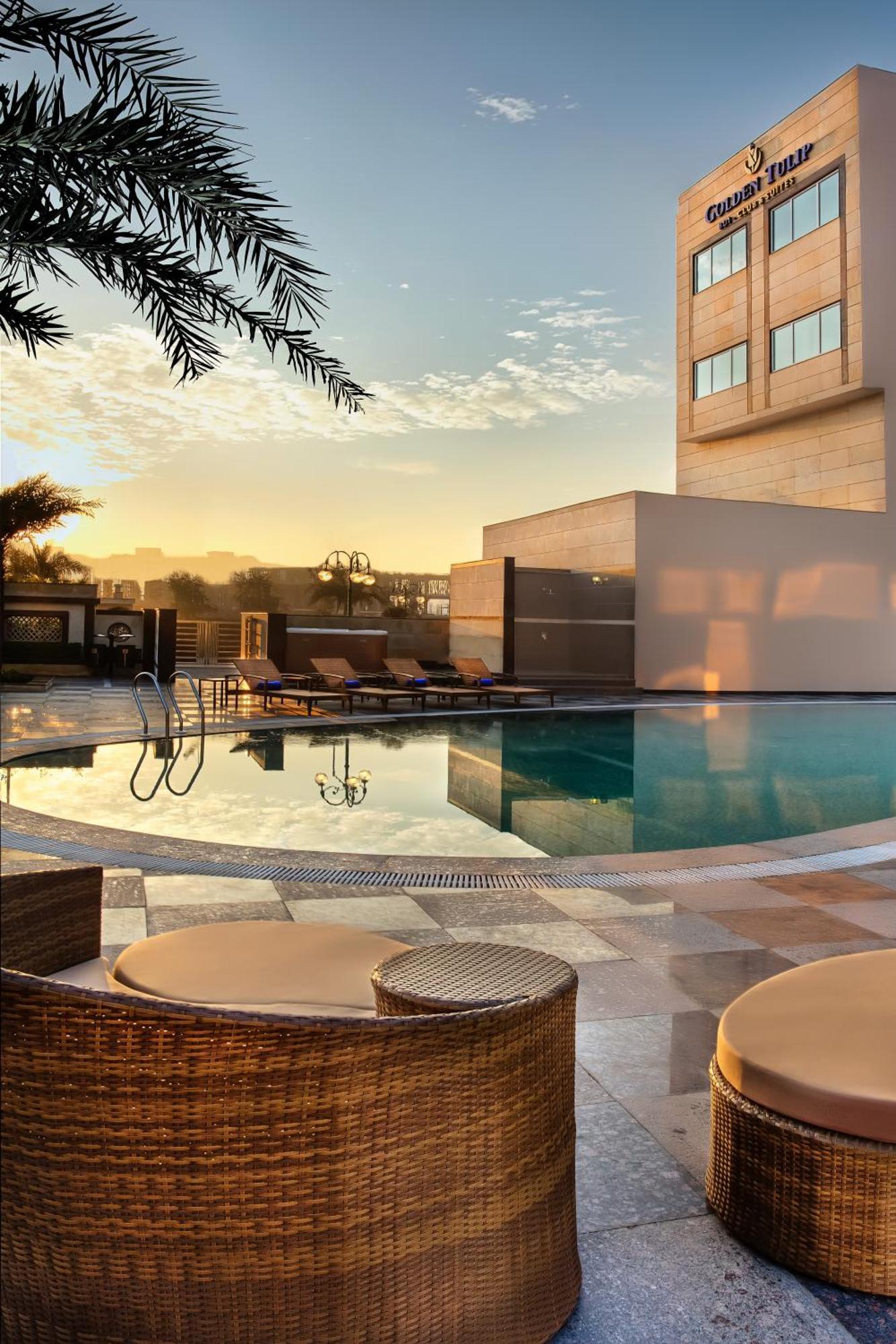 Golden Tulip Bhiwadi Hotel Eksteriør billede