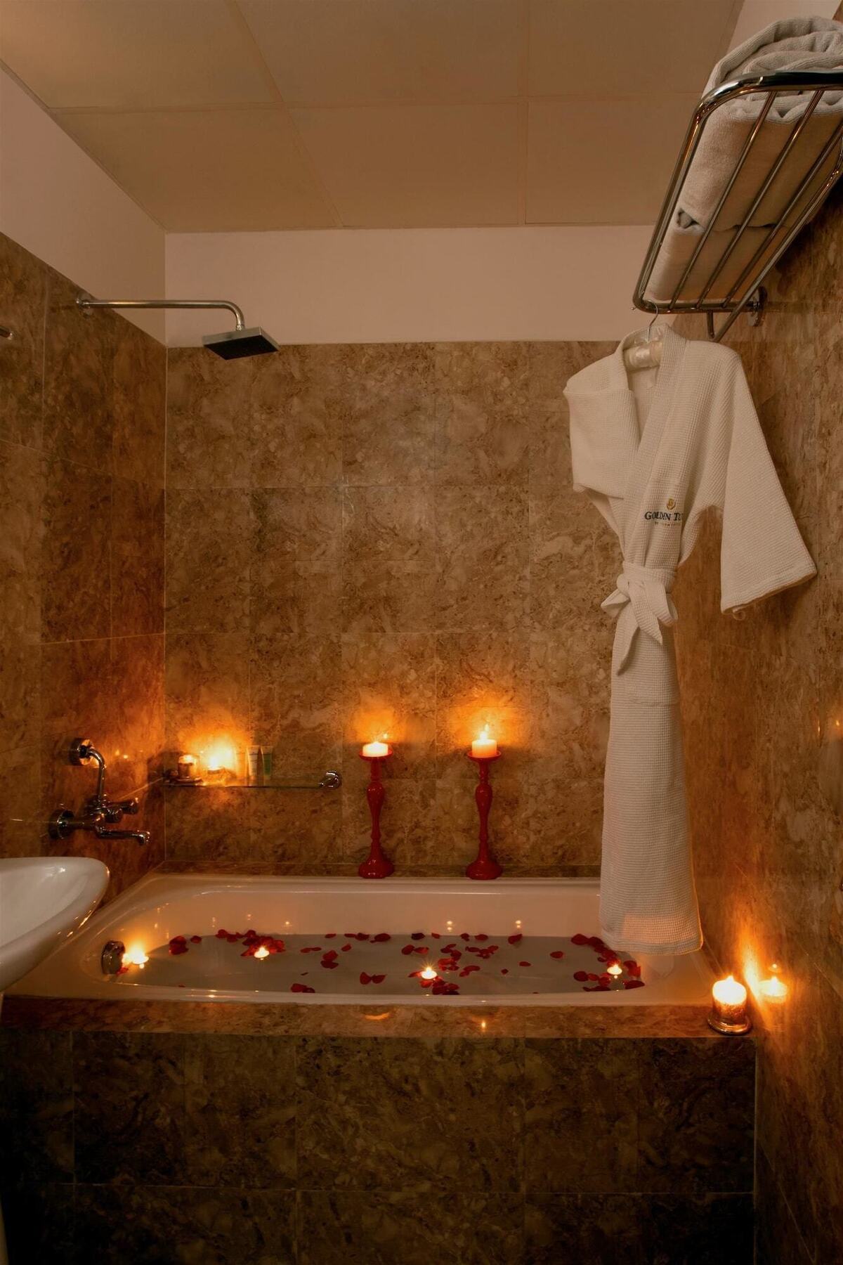 Golden Tulip Bhiwadi Hotel Eksteriør billede